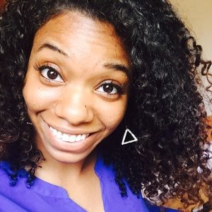 Meet your Posher, Liz